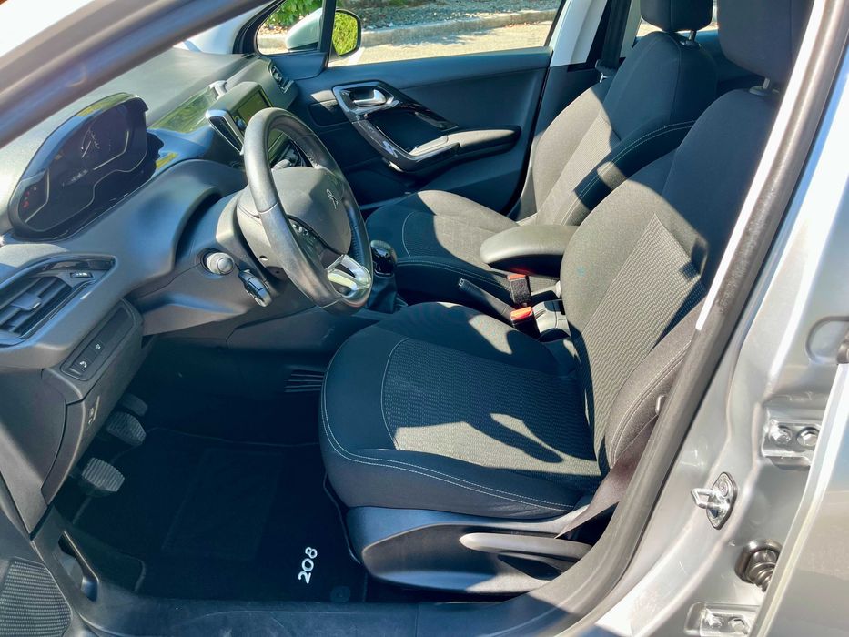 Peugeot 208 1.6 BlueHDi Style
