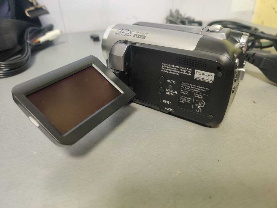 Відеокамера Panasonic SDR-H50