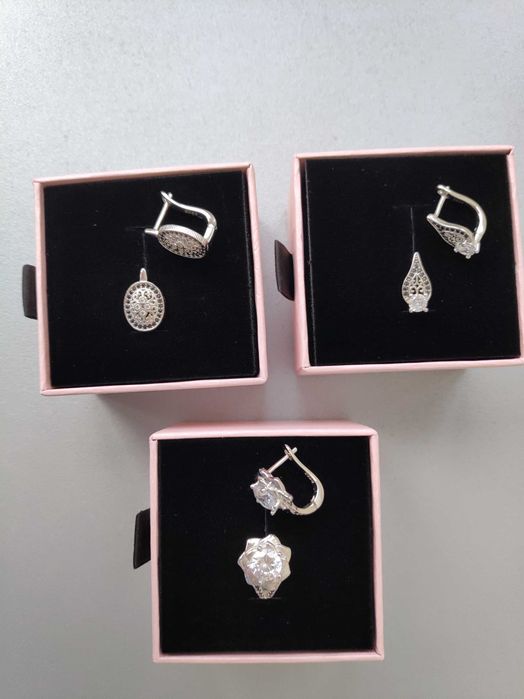 Розпродаж прикрас сережки пусети колечко