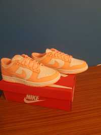 Nike Dunk Low Peach Cream