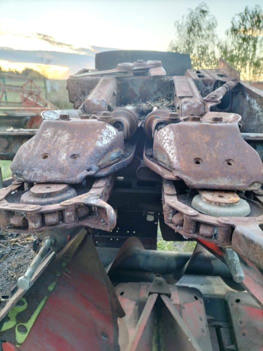 Przystawka do kukurydzy MF John Deere New Holland Laverda Fendt Claas