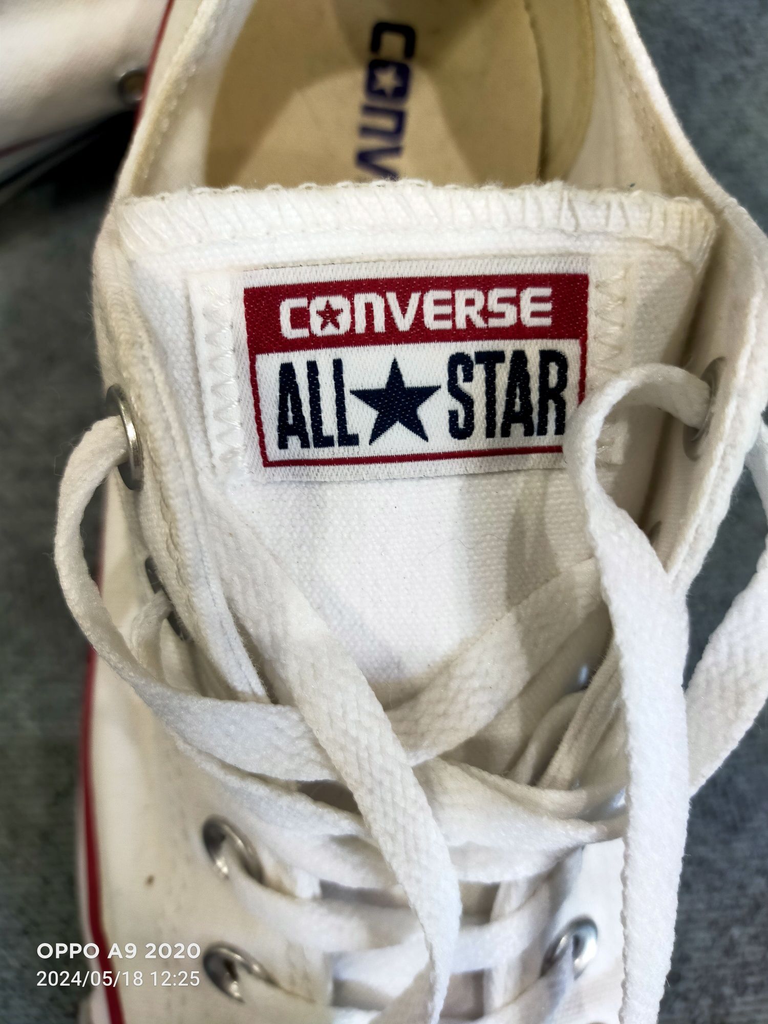 Продам кросівки converse