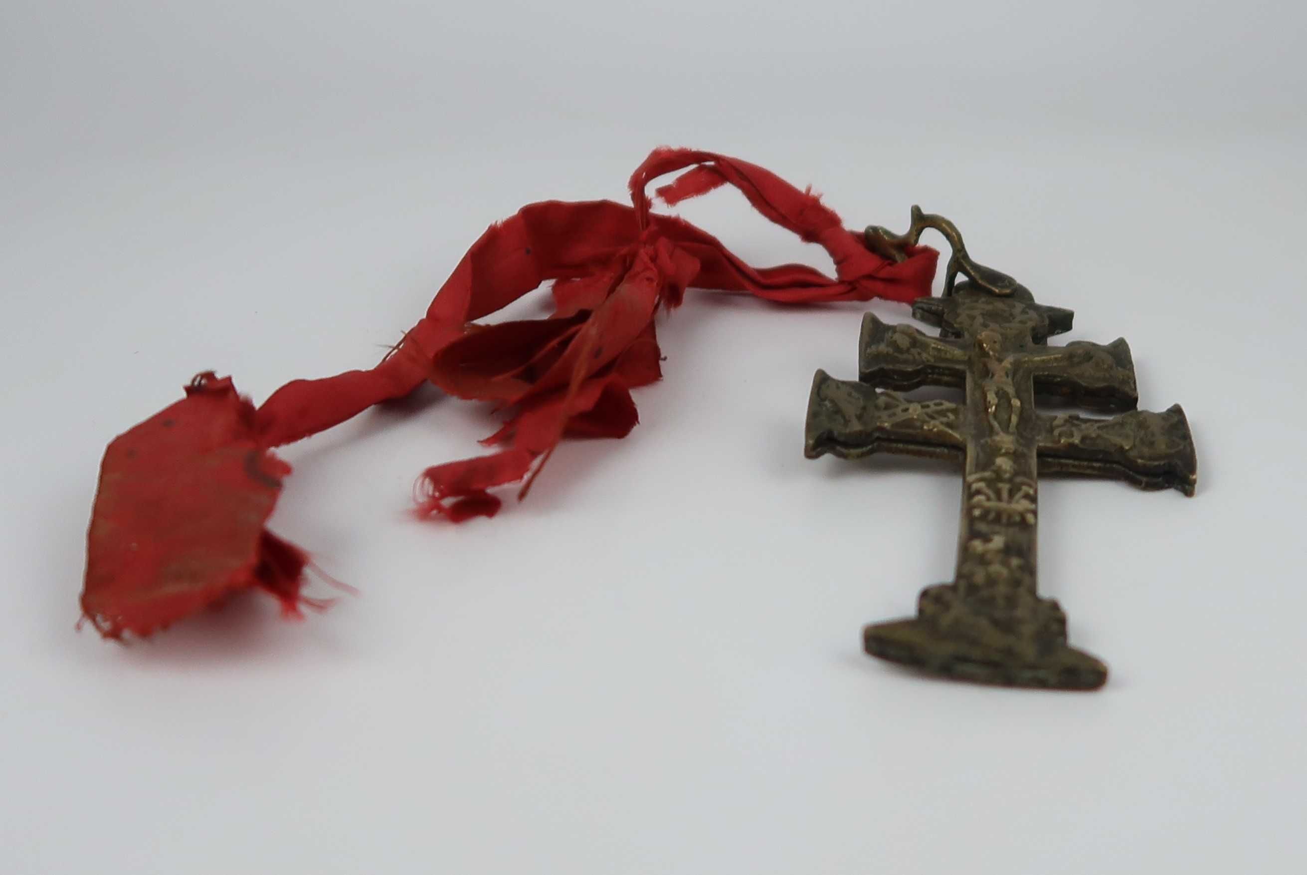 Cruz de Caravaca em bronze Séc. XIX