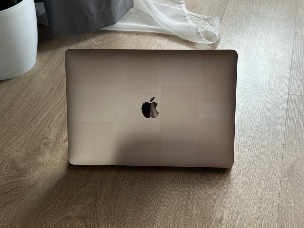 Apple MacBook Air 2020 (M1) | Легкий, потужний та стильний ноутбук