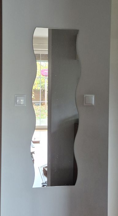 Lustro wiszące pionowe