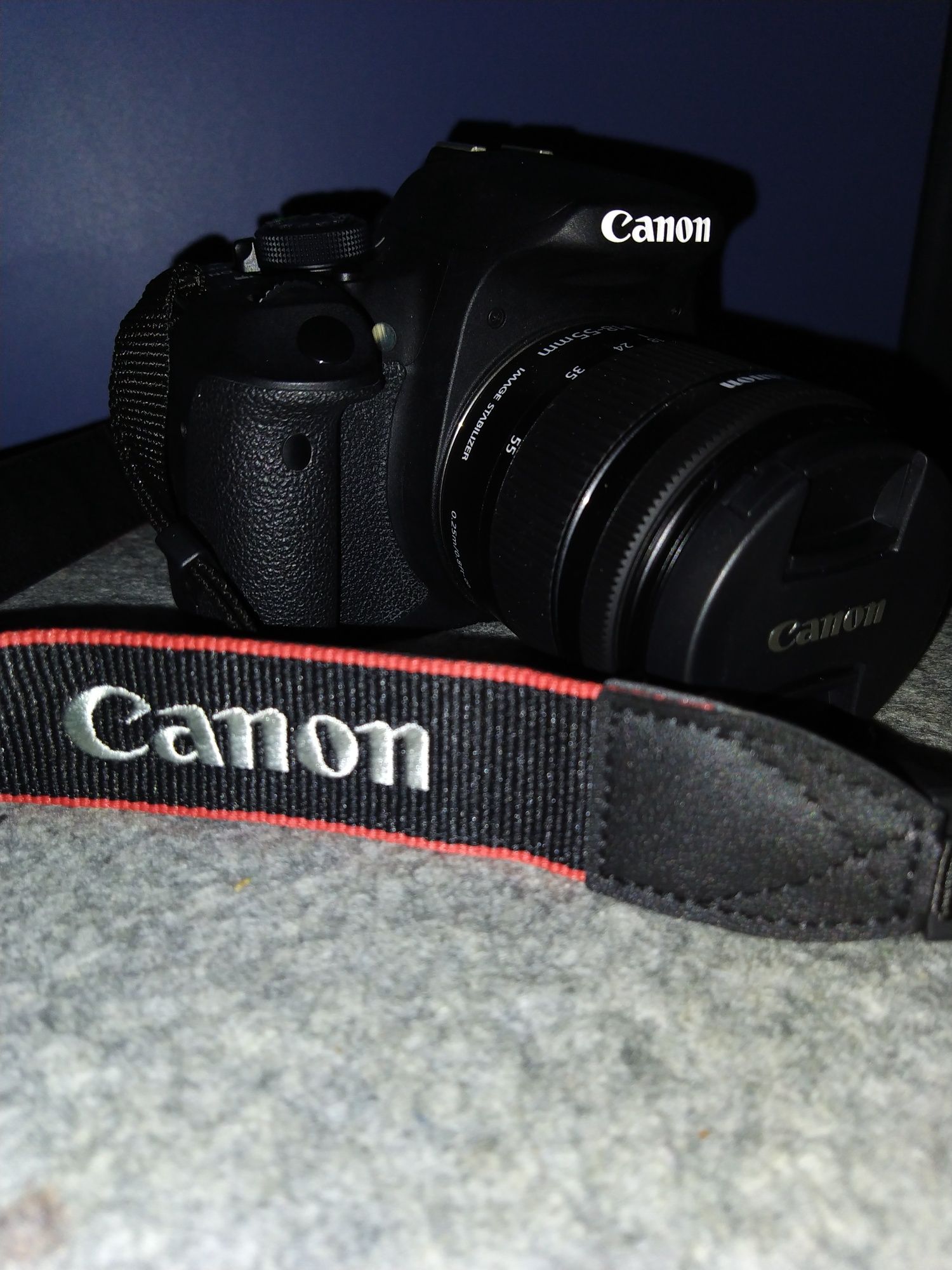 Canon EOS 700D kit (18-55mm) EF-S IS STM