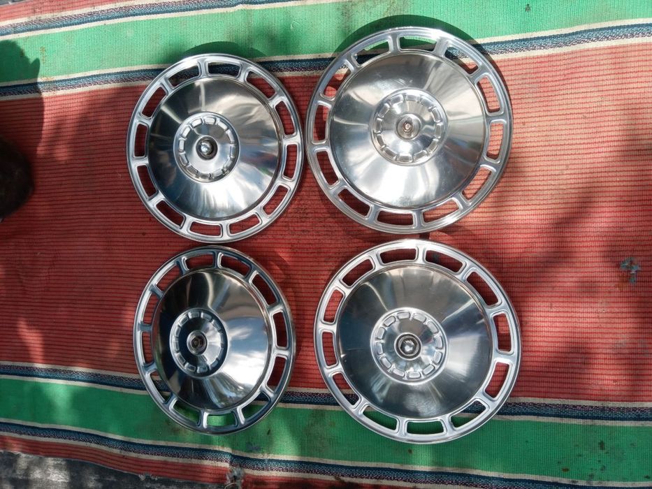 Продам ковпаки на р 13!!