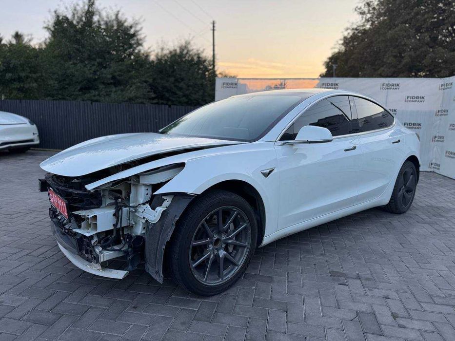Tesla Model 3 SR RWD 2020