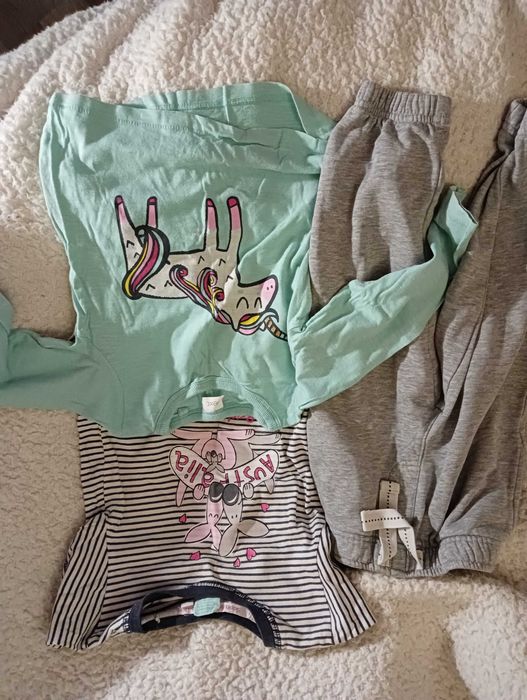 Комплект одежды для девочки на 1,5-2 года