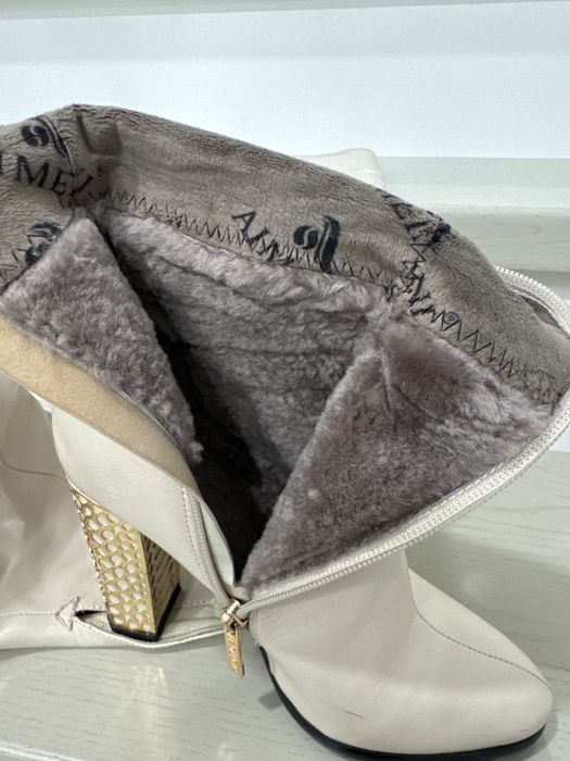 Чоботи , ботфорти на підборах , шкіра , зима