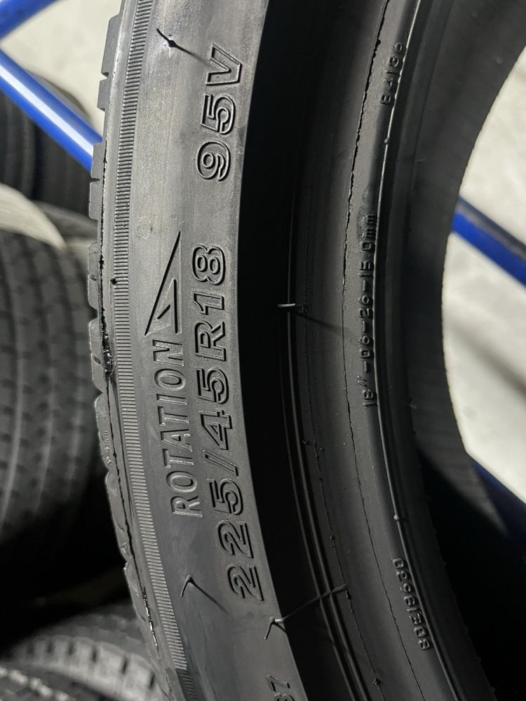 255/40/18+225/45/18 R18 Bridgestone LM005 4шт зима