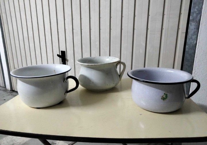 Peças antigas em metal