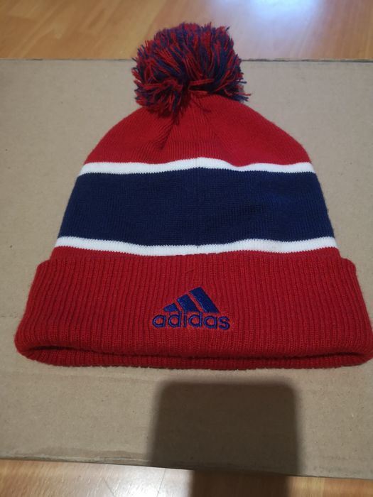 Продам зимнюю шапку ADIDAS NHL  Montreal