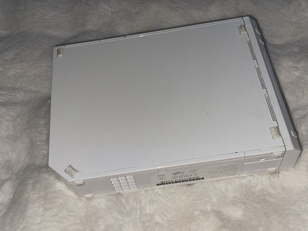Nintendo Wii biała konsola pady gry kable ładny zestaw