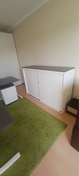 Mobiliario de escritorio branco