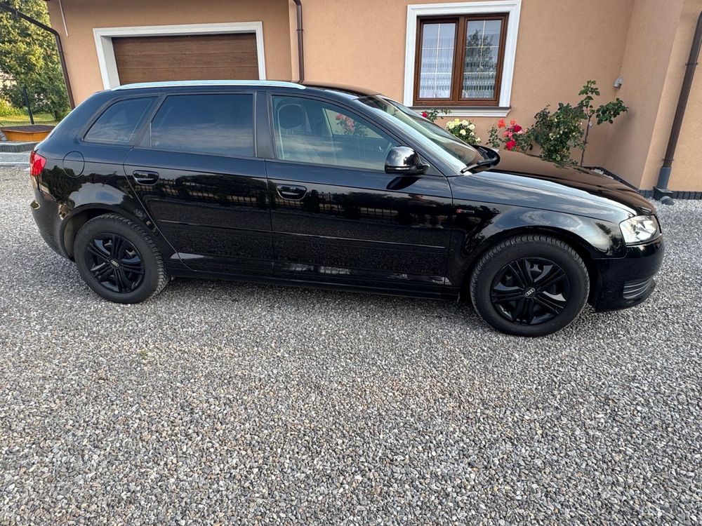 Audi A3 8P Sportback 1.4 TFSI benzyna 125 KM 2009 rok full LED XENON