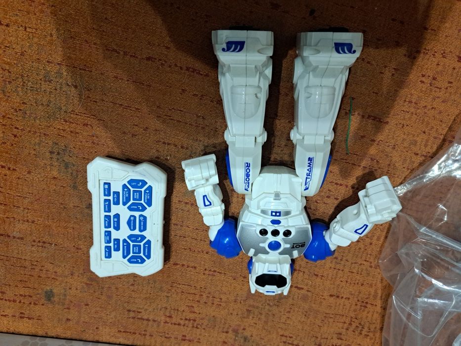 robot tancerz na pilot