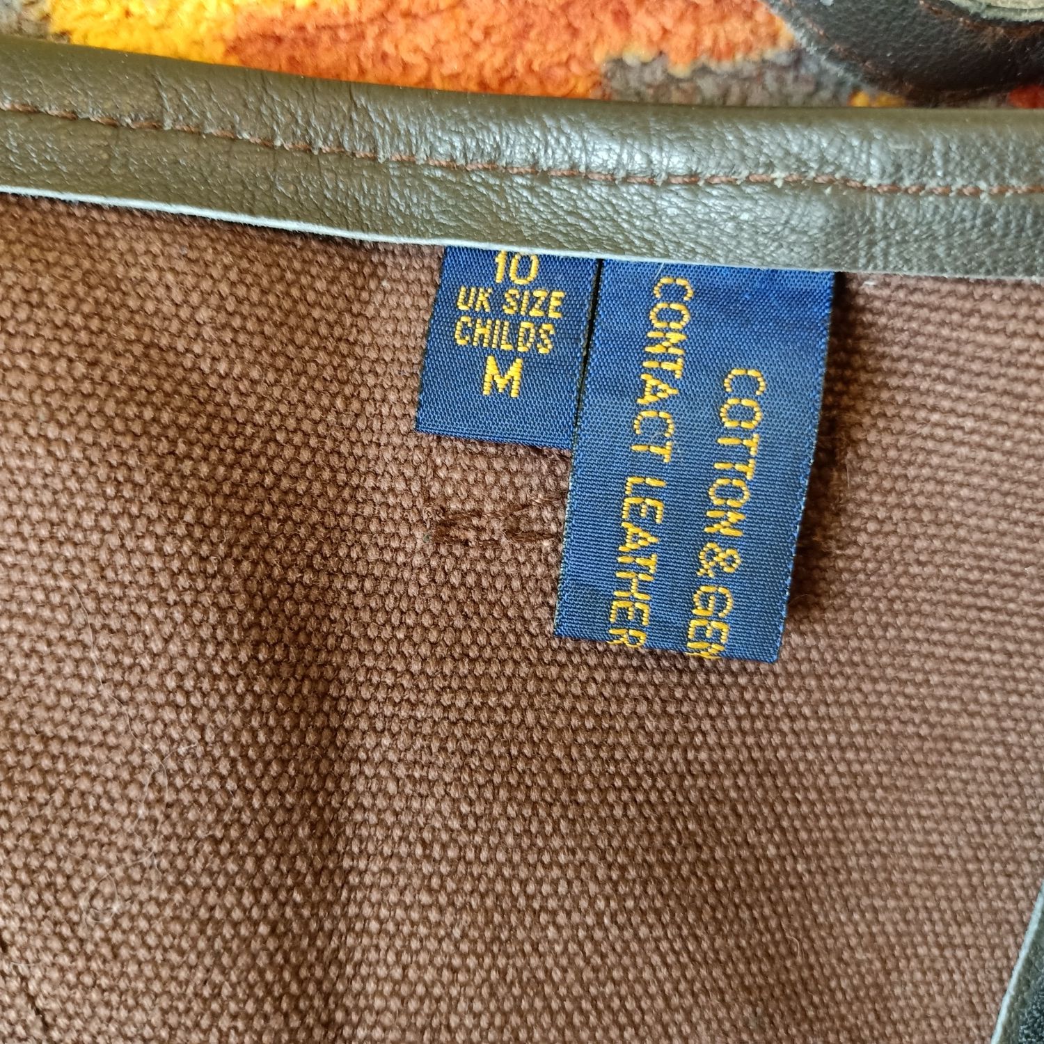 Czapsy krótkie marki JACKSON . 10 UK size childs M