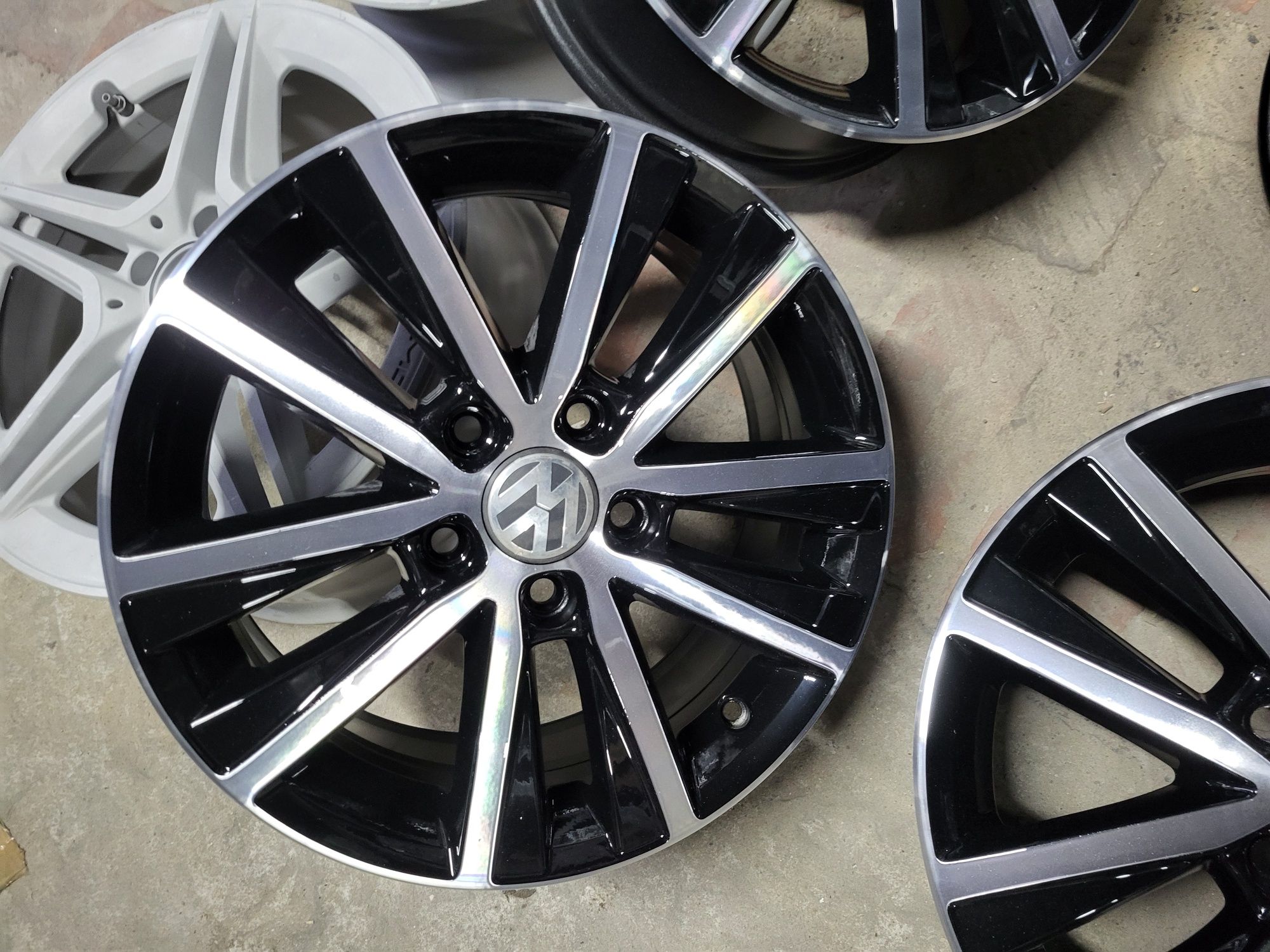 Felgi  16 5x112  Vw golf 5.6.7 turan Jetta caddy seat skoda audi