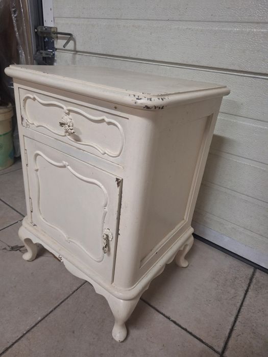 Mesa de cabeceira vintage para restaurar