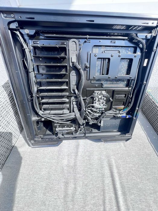 Komputer do gier | Ryzen 5 5700x  Radeon RX 5700xt  16GB Ram