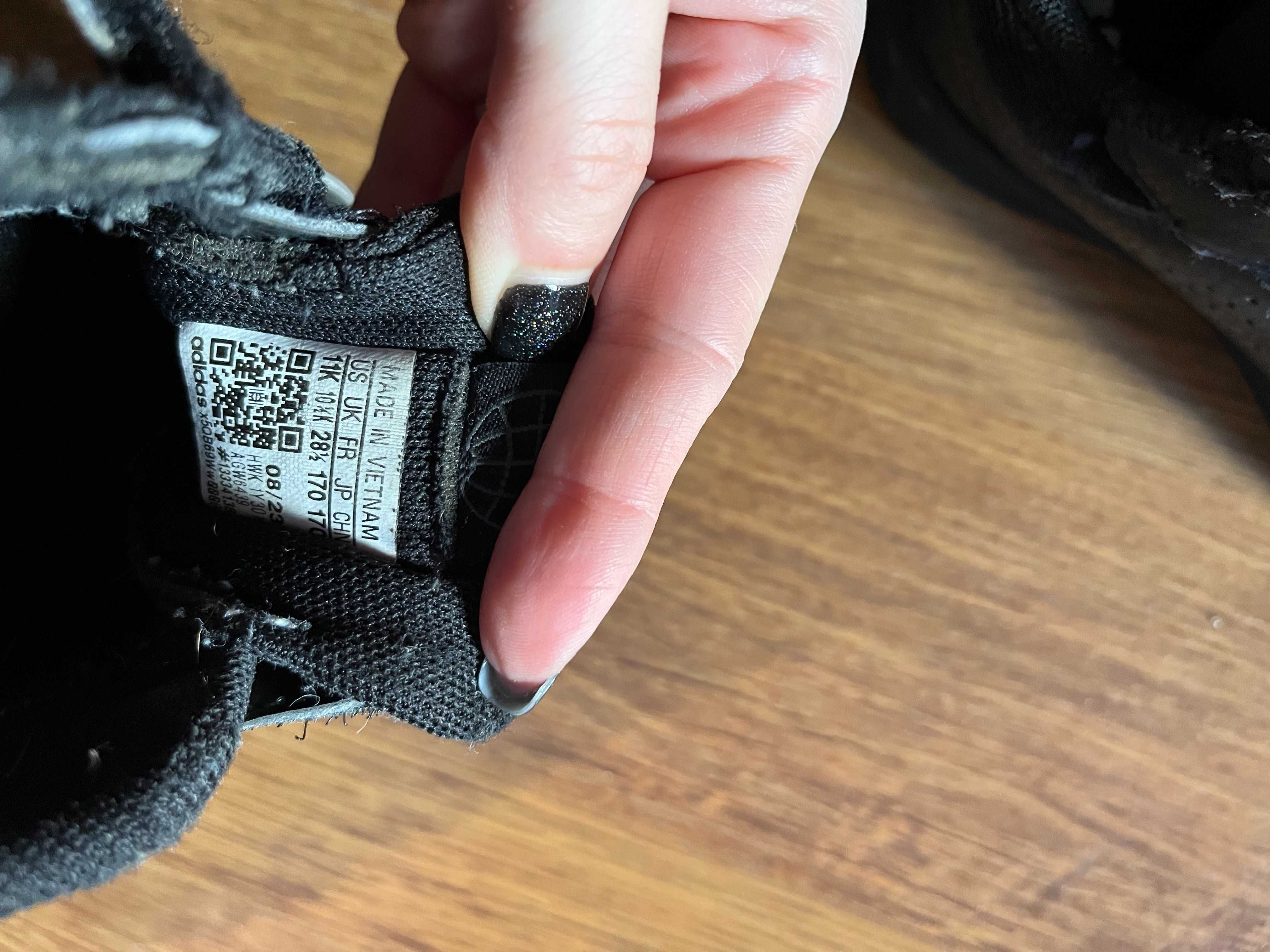 Adidas czarne buty 28