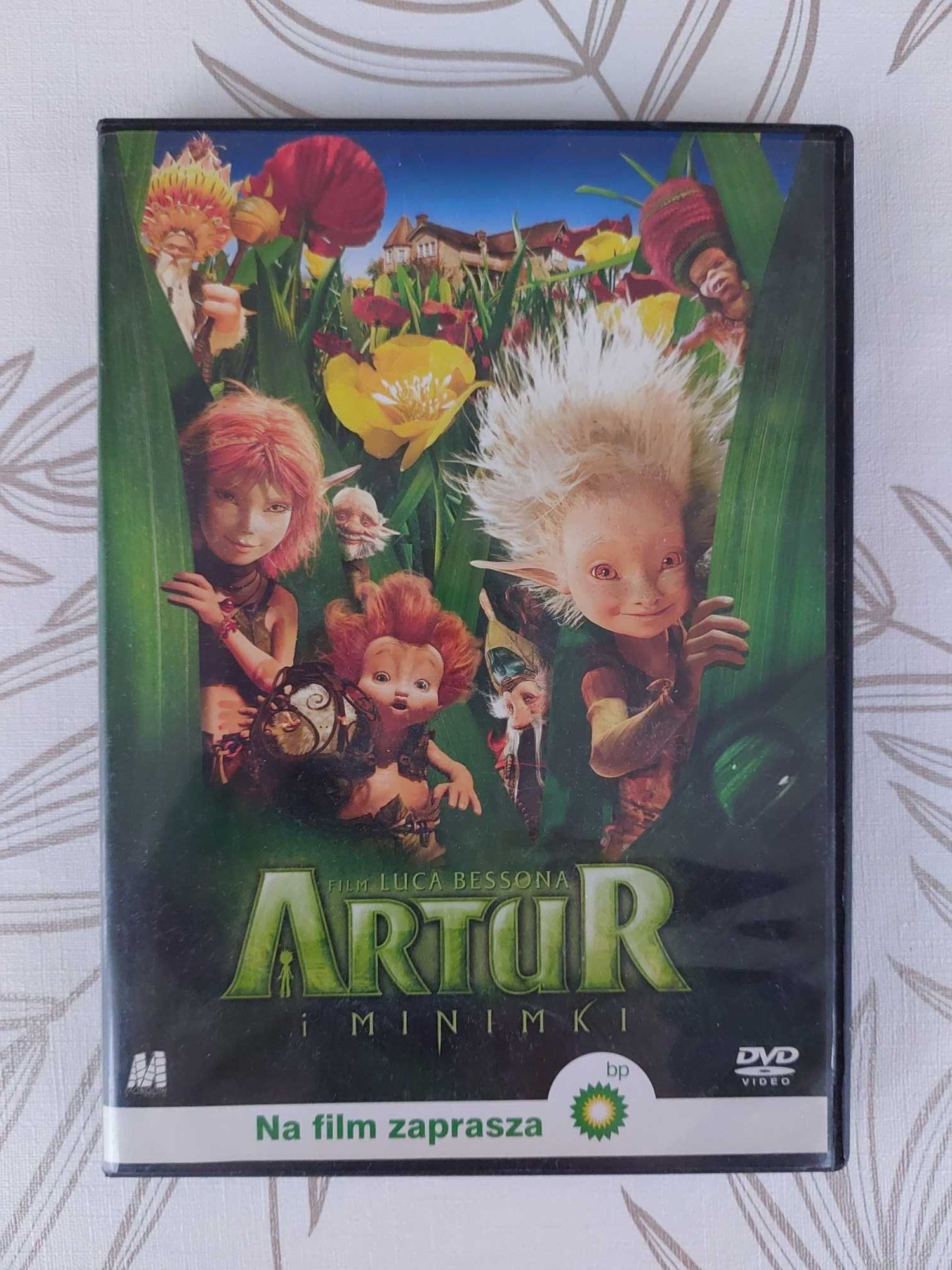 Artur i Minimki film na DVD