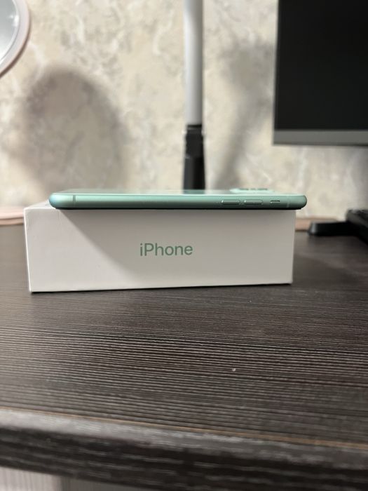 iPhone 11 64Gb • Идеал • Полный комплект • Айфон