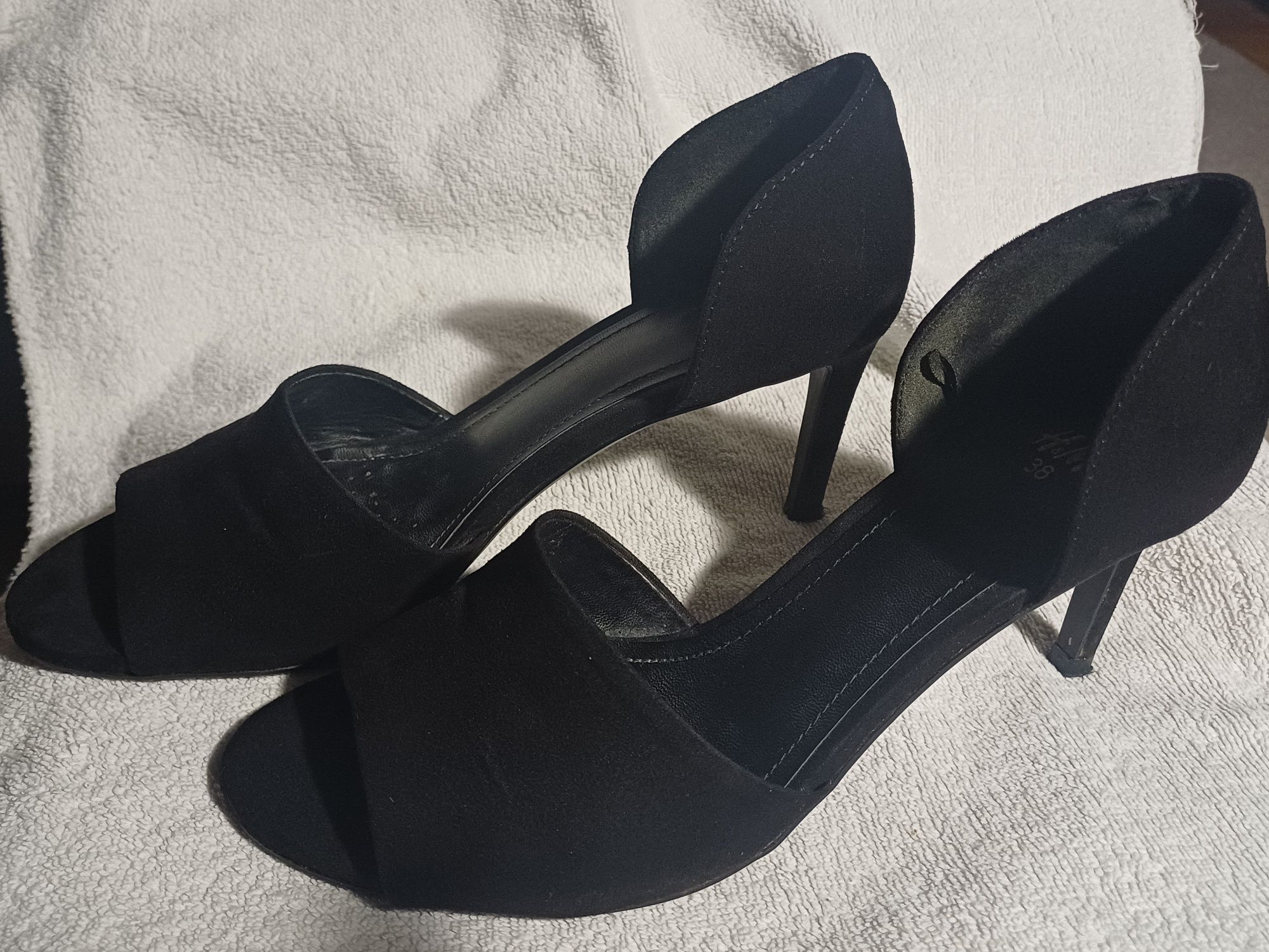 Sapatos pretos H&M