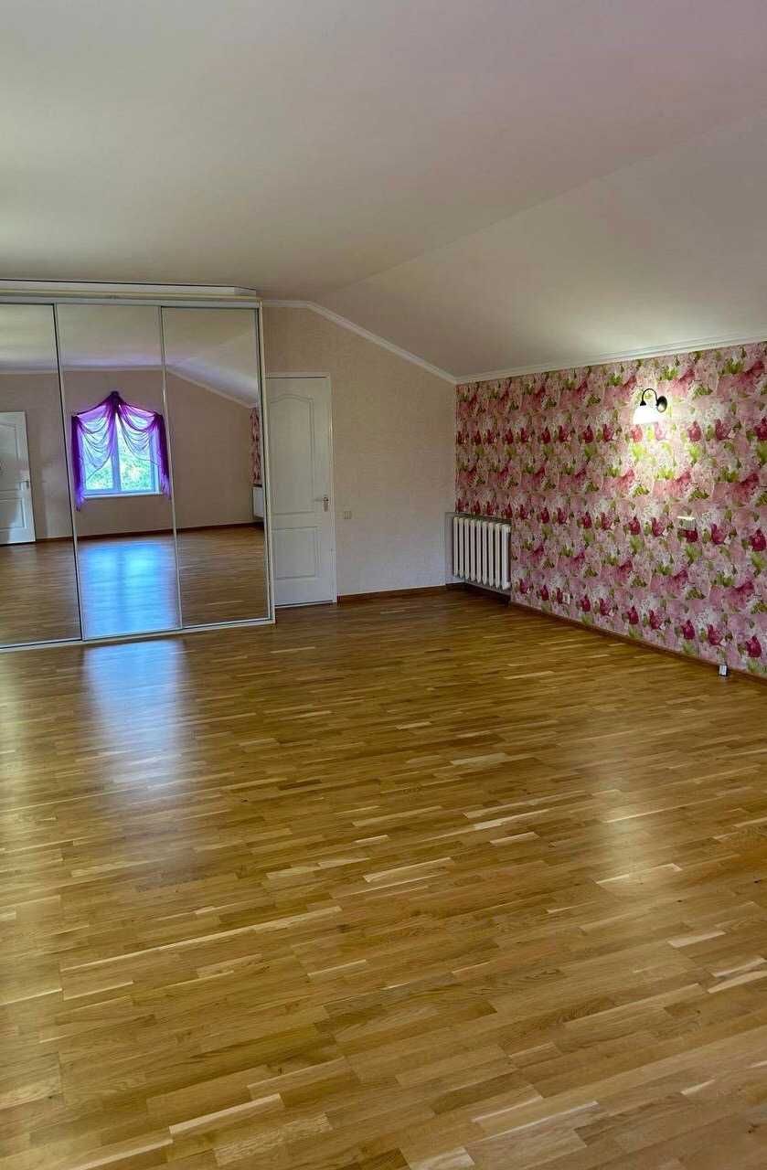 Продам будинок  пл. 233,1 кв.м.на Ревівці , 5 км від центру Кременчука