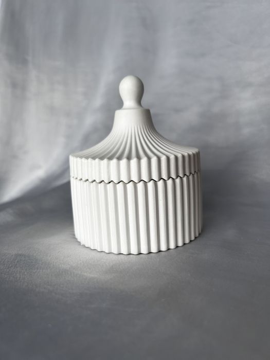 Кашпо, підсвічник