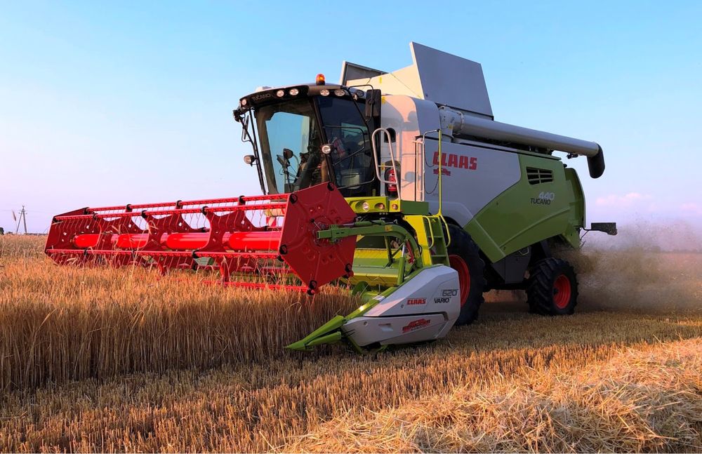 Usługi Rolnicze GPS - siew kukurydzy, buraka-NOWY 18 rzędowy siewnik