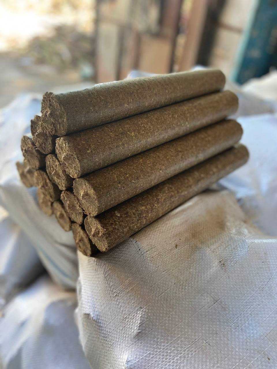 Брикети з деревини/лушпиння соняшника/PINI KAY/RUF/NESTRO/Руф/ПініКей/
