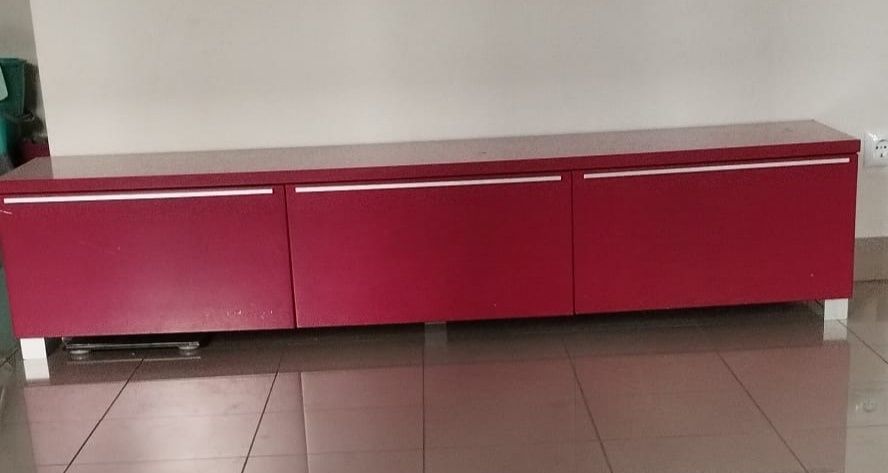 Móvel TV vermelho