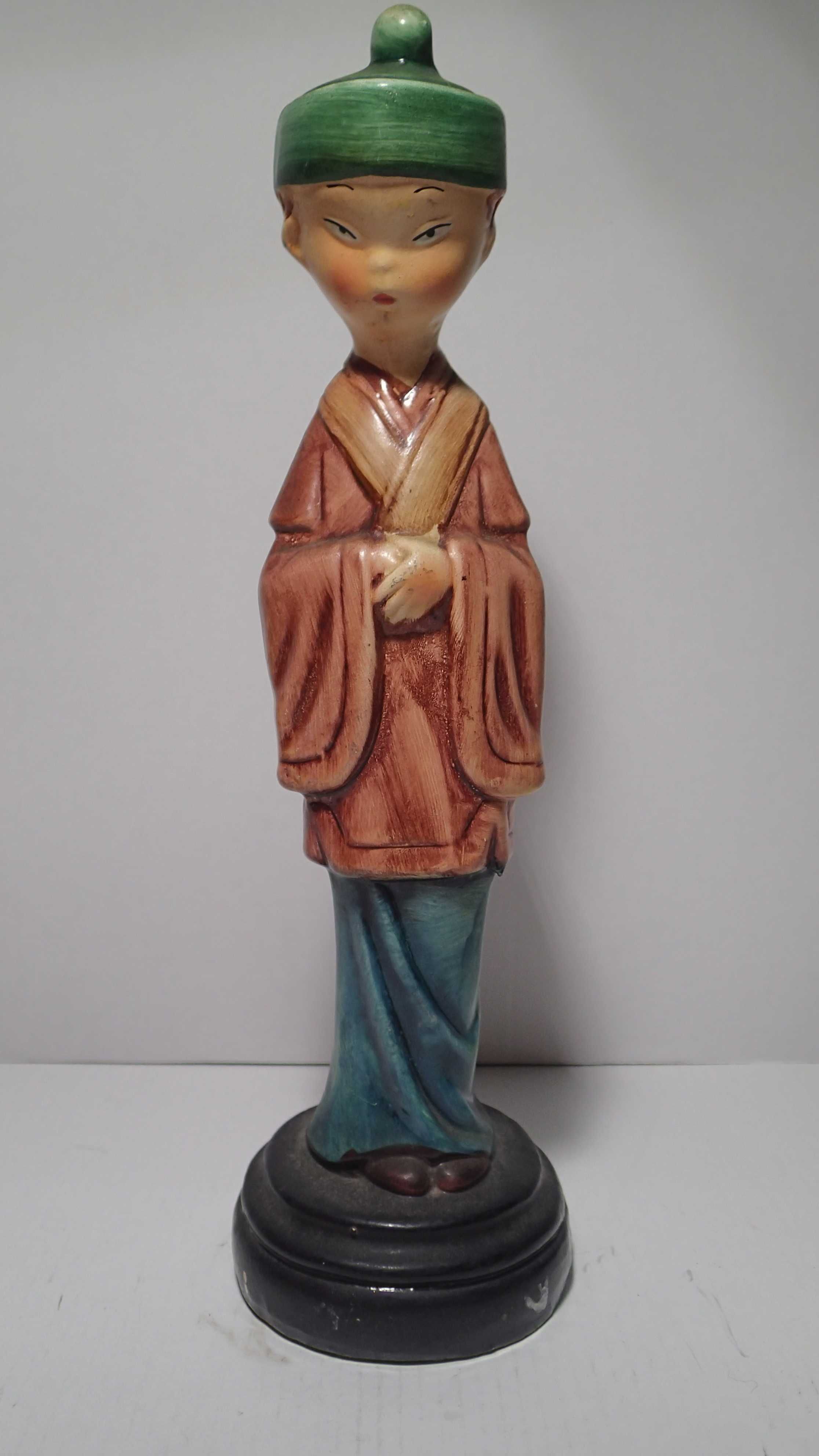 Estatueta pequeno monge em cerâmica