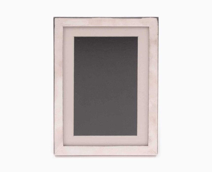 Moldura de Mesa em Prata