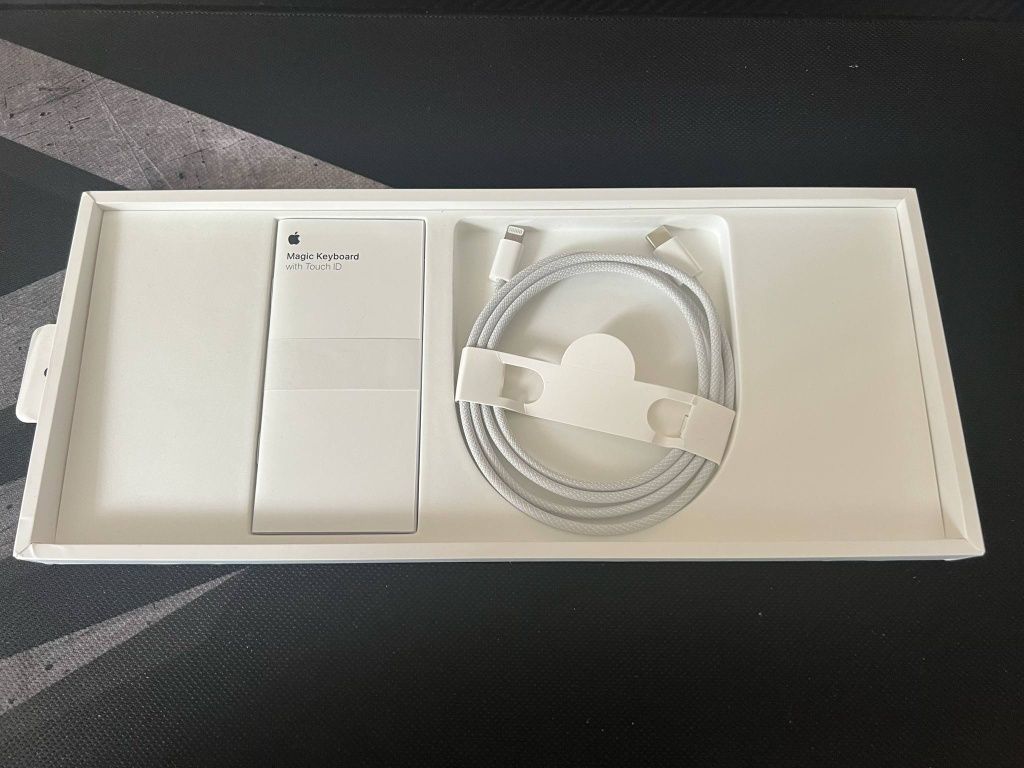 Klawiatura APPLE Magic Keyboard z Touch ID Oryginalna