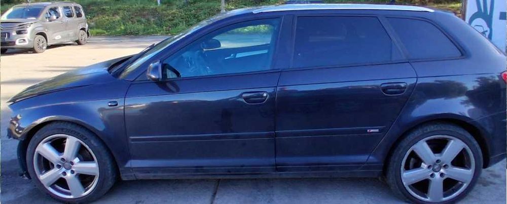 Audi A3 8P 2.0TDI 170KM S-line 5 Drzwi Alufelgi po Kolizji