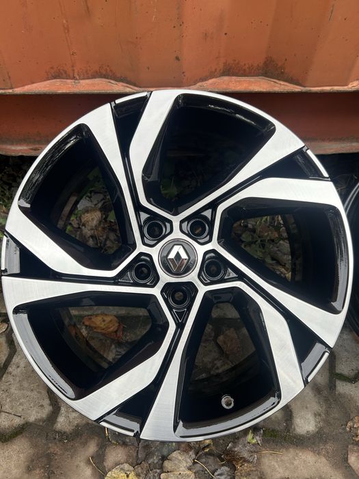 Диски Рено Меган 4 GT 5/114,3r18 Nissan