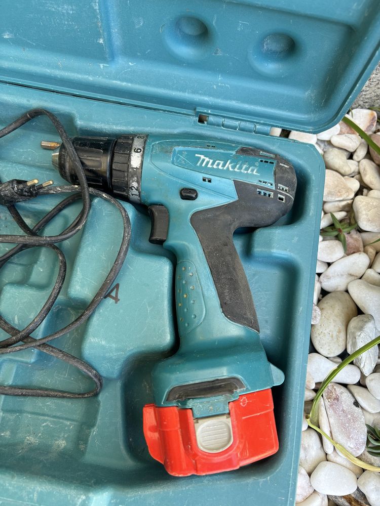 Aparafusadora makita 12 v