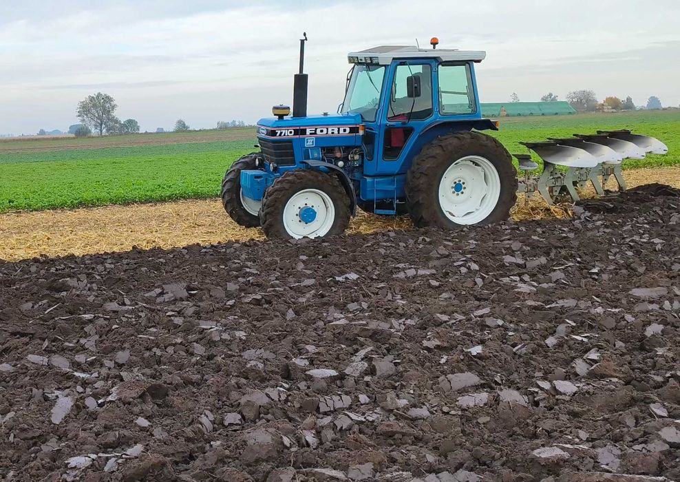 Ford 7710  |  FILM |  New Holland
