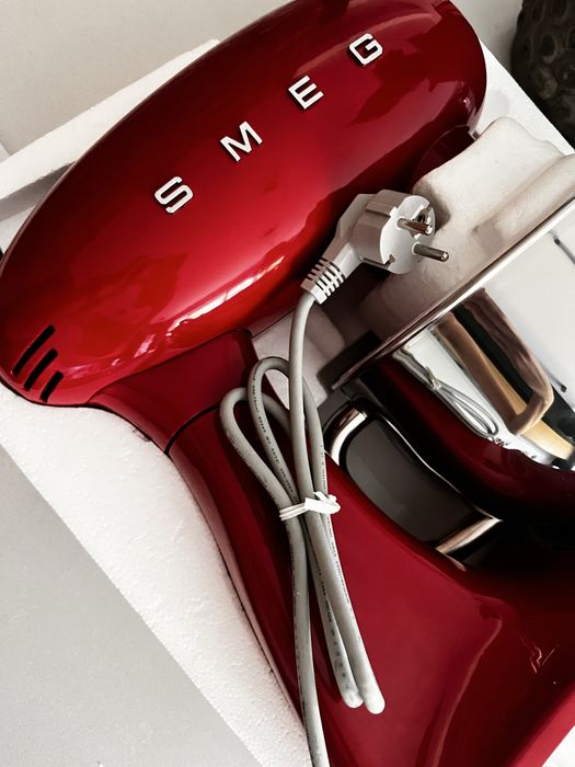 SMEG Robot planetarny z akcesoriami czerwony