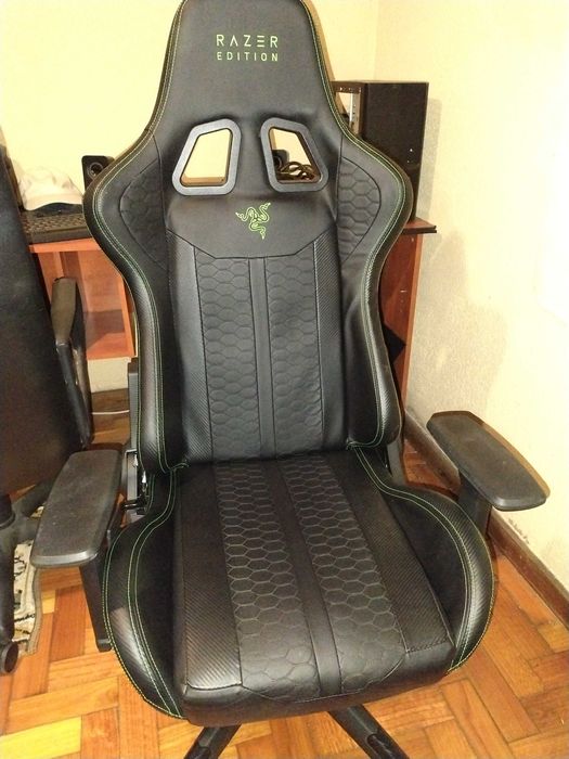 Cadeira Gaming Type Z – RAZER Edition BY LEGEND