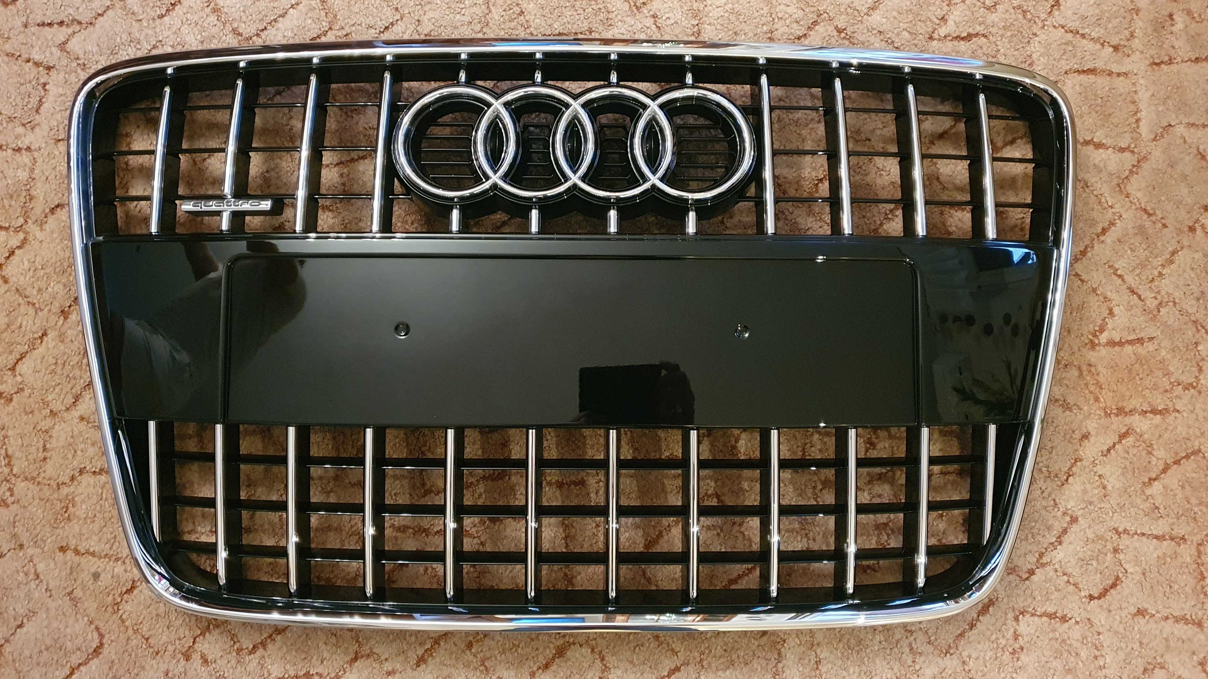 Grill - atrapa - Audi Q7 V12  S-line - W 12 2010 r. oryginał ! nowy !