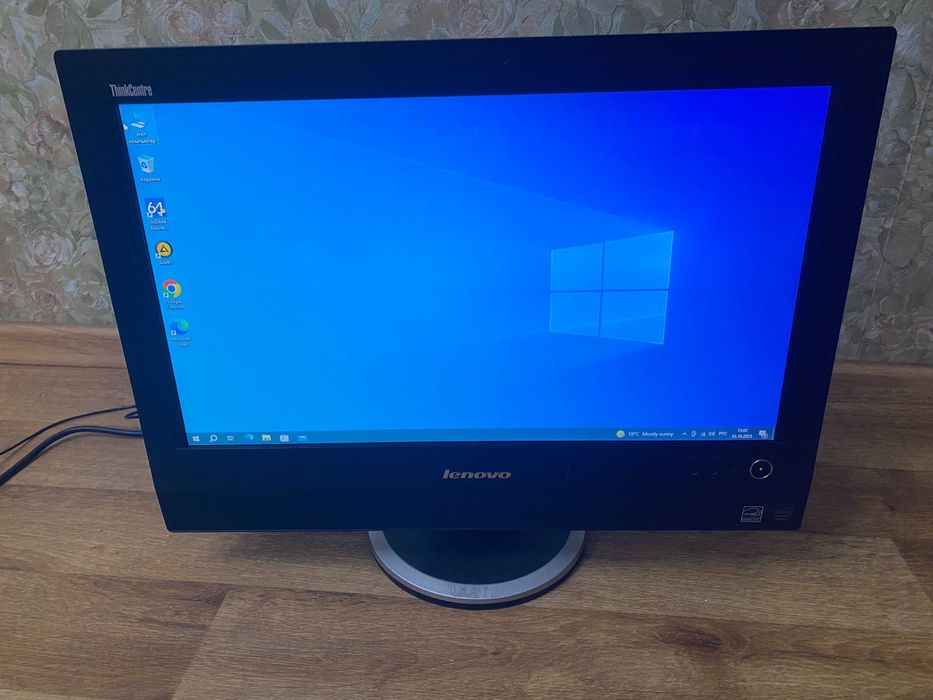 Моноблок Lenovo ThinkCentre M72z i3-3220 3,3 GHz, 8Gb DDR3, SSD 240 Gb