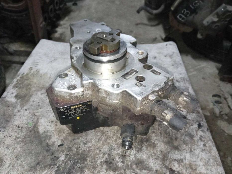 ТНВД паливний насос Mercedes w203 211 2.2-2.7 CDI A6110701401