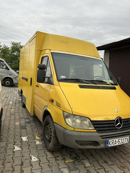 Sprzedam Auto Sklep pocztowy  food truck kamper mercedes sprinter