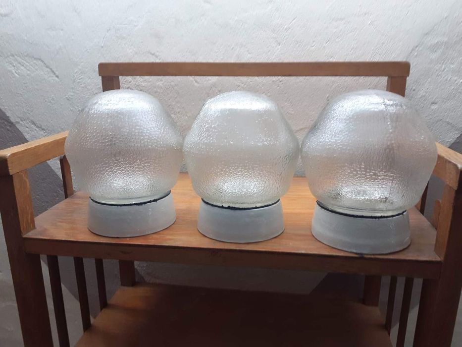 Lampy zewnętrzne lub wewnętrzne