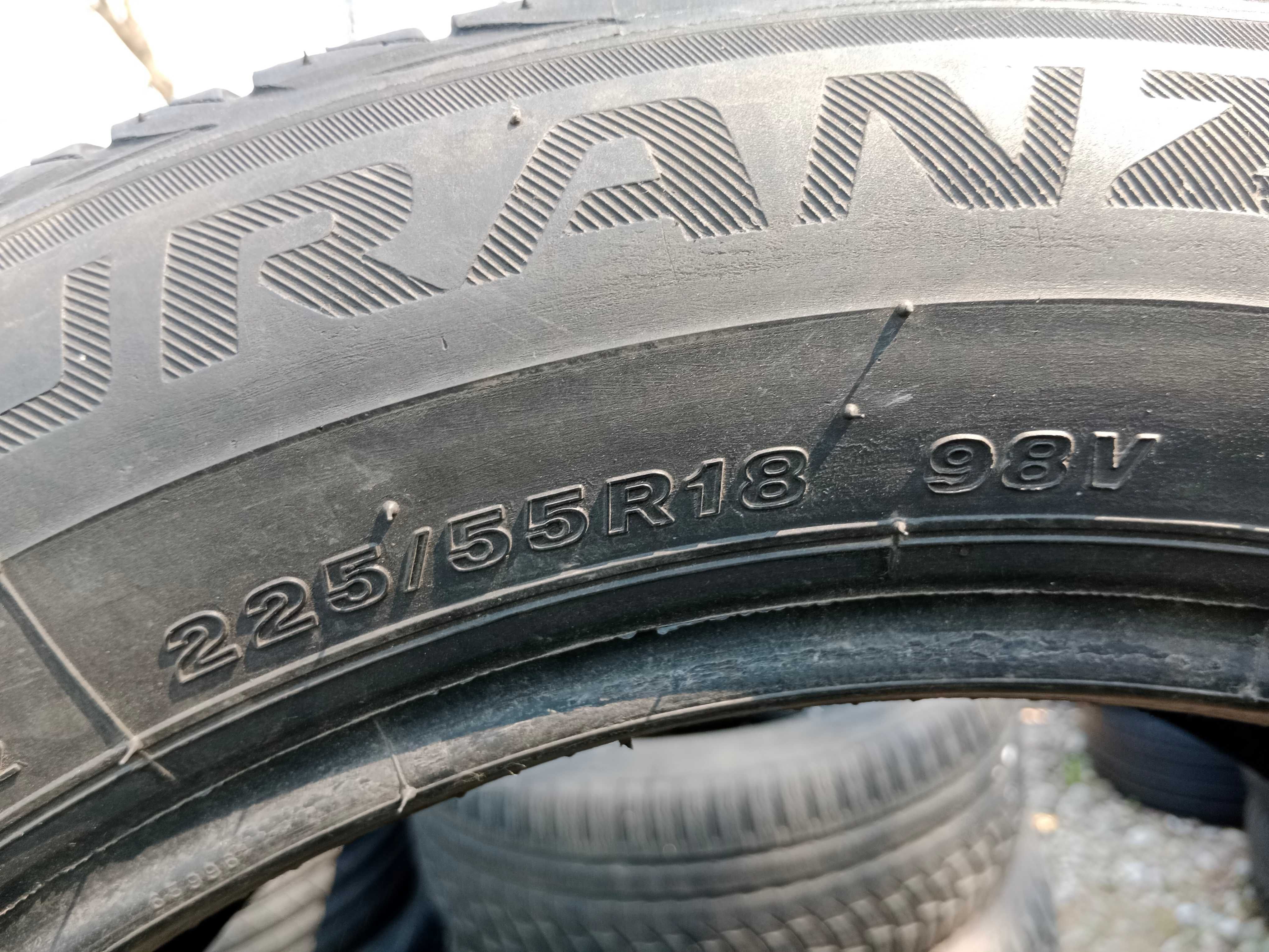 Opona używana letnia 225/55R18 Bridgestone Turanza T001 1szt.