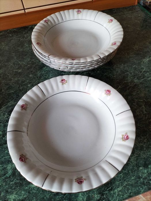 Serwis obiadowy dla sześciu osób